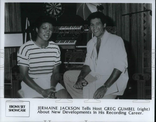 1986 Press Photo Greg Gumble TV Host and Jermaine Jackson Singer Ebony Jet - Historic Images
