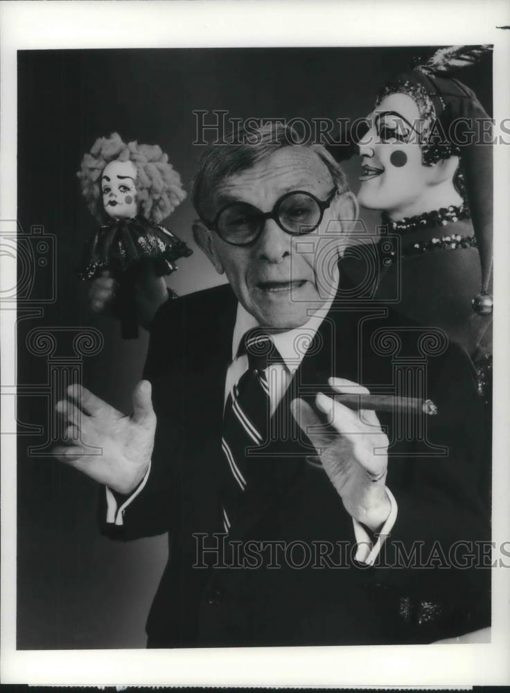 1985 Press Photo George Burns hosts George Burns Comedy Week - cvp11430 - Historic Images
