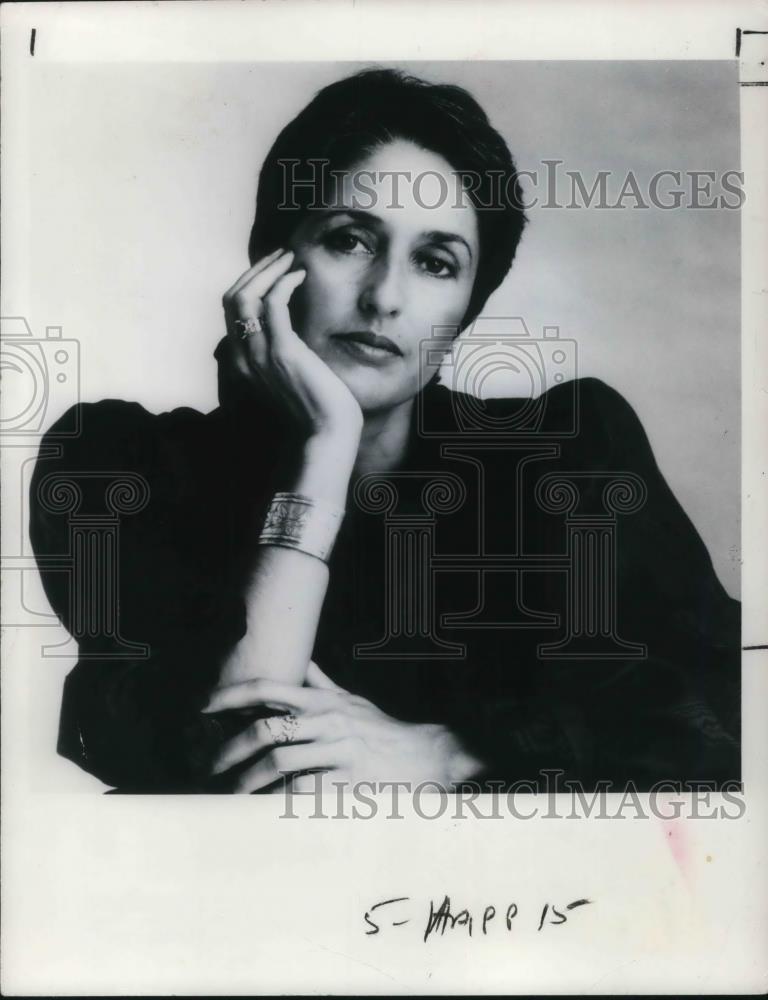 1986 Press Photo Joan Baez - cvp15485 - Historic Images
