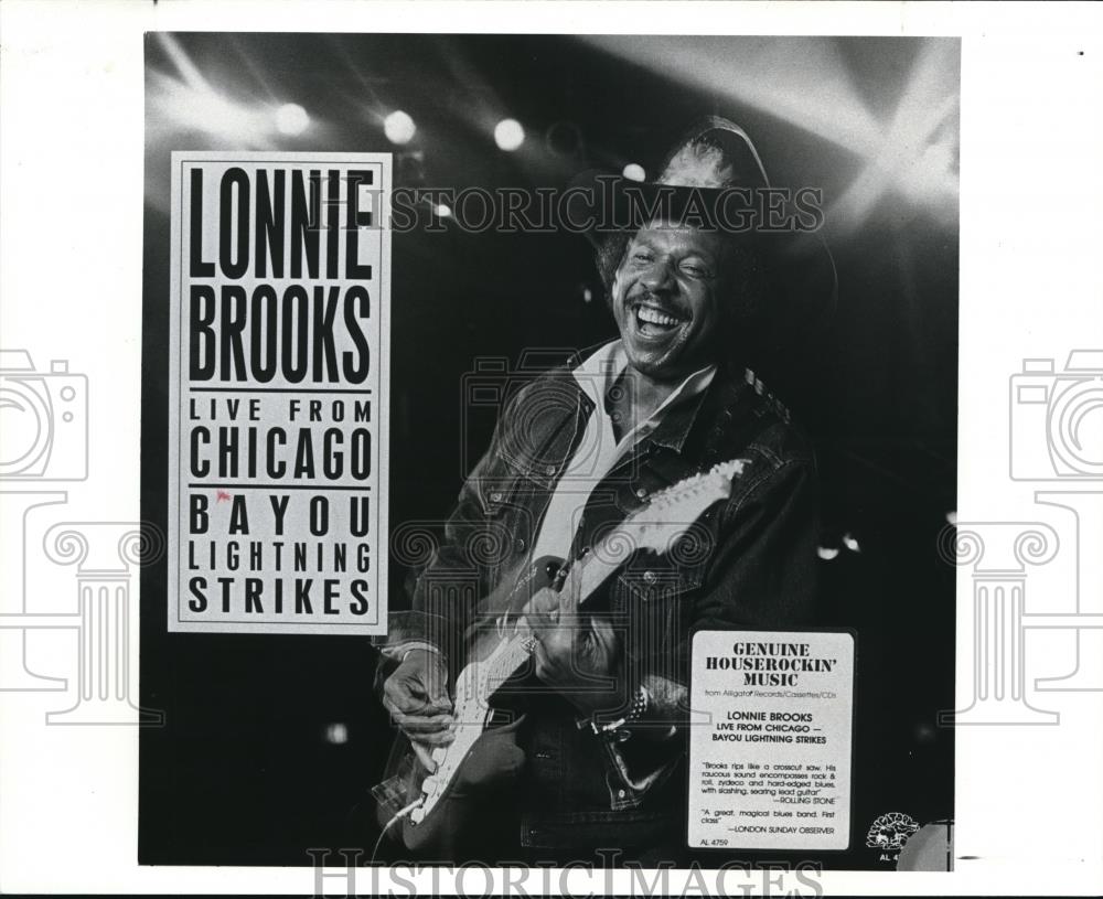 1988 Press Photo Lonnie Brooks Blues Singer Guitarist Live From Chicago - Historic Images