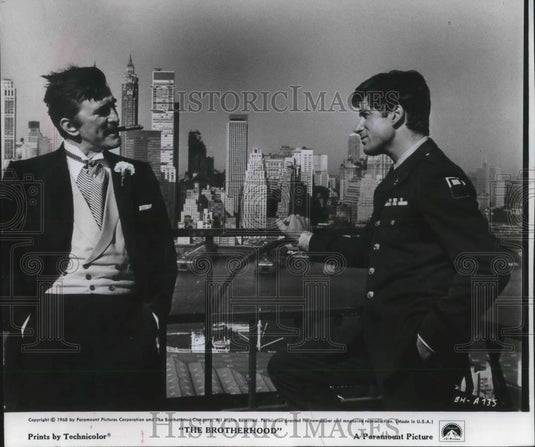 1969 Press Photo Kirk Douglas and Alex Cord in The Brotherhood - cvp03518 - Historic Images