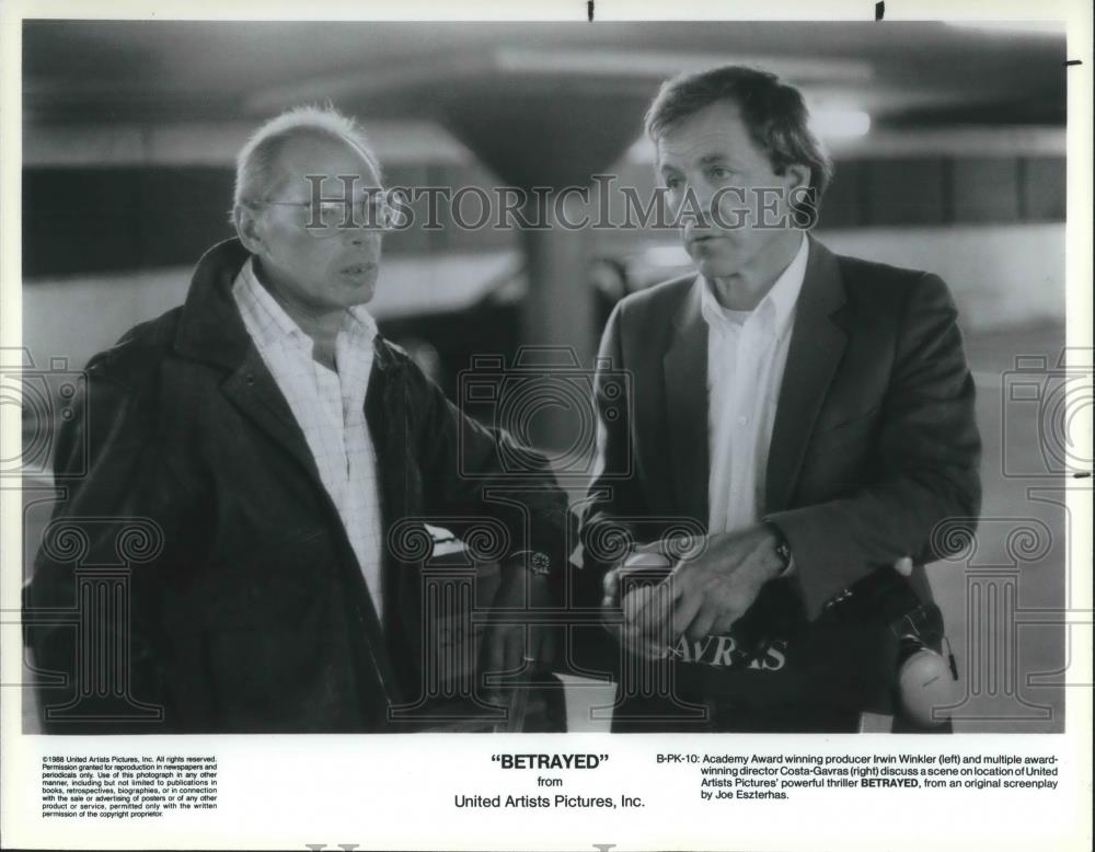 1988 Press Photo Irwin Winkler Producer and Costa-Gavras Director of Betrayed - Historic Images