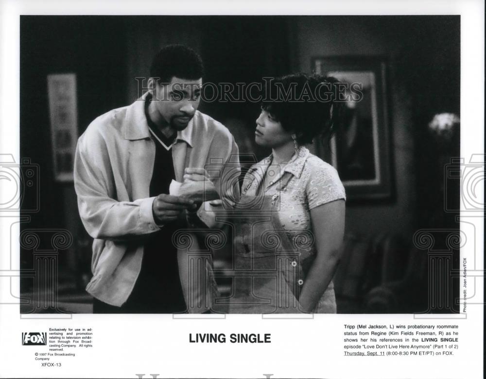 1997 Press Photo Mel Jackson in Living Single - cvp18333 - Historic Images