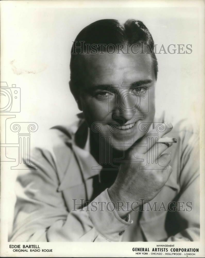 1947 Press Photo Eddie Bartell Actor Writer Original Radio Rogue - cvp05214 - Historic Images