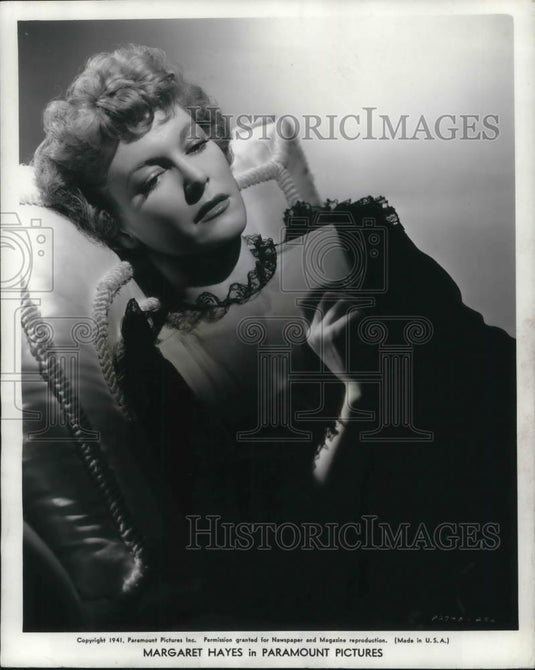 1942 Press Photo Margaret Hayes, artists' model in Take a Letter, Darling - Historic Images