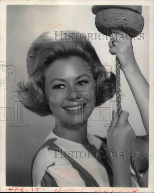 1963 Press Photo Mitzi Gaynor - cvp11782 - Historic Images