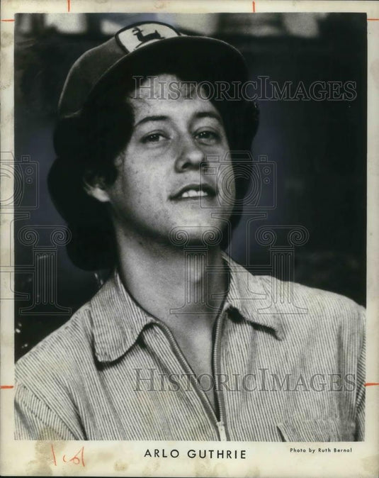 1974 Press Photo Arlo Gutherie - cvp17629 - Historic Images
