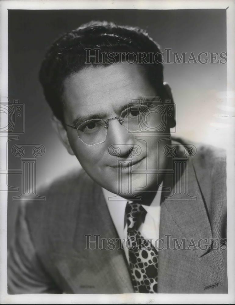 1946 Press Photo Alfredo Antonini Conductor of Viva America Orchestra - Historic Images