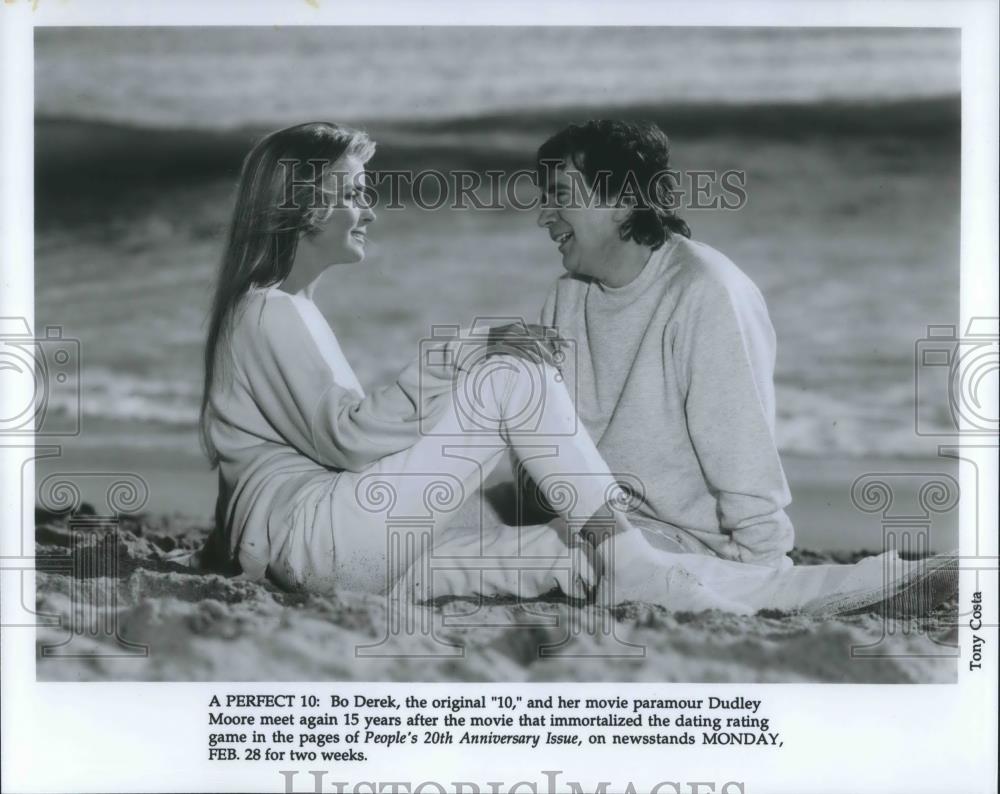 1994 Press Photo Bo Derek and Dudley Moore in A Perfect 10 - cvp02959 - Historic Images