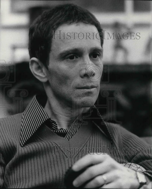 1975 Press Photo Joel Grey - cvp18041 - Historic Images