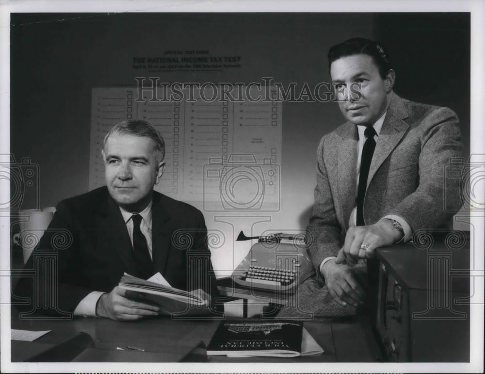 1966 Press Photo Harry Reasoner & Mike Wallace in The National Income Tax Test - Historic Images
