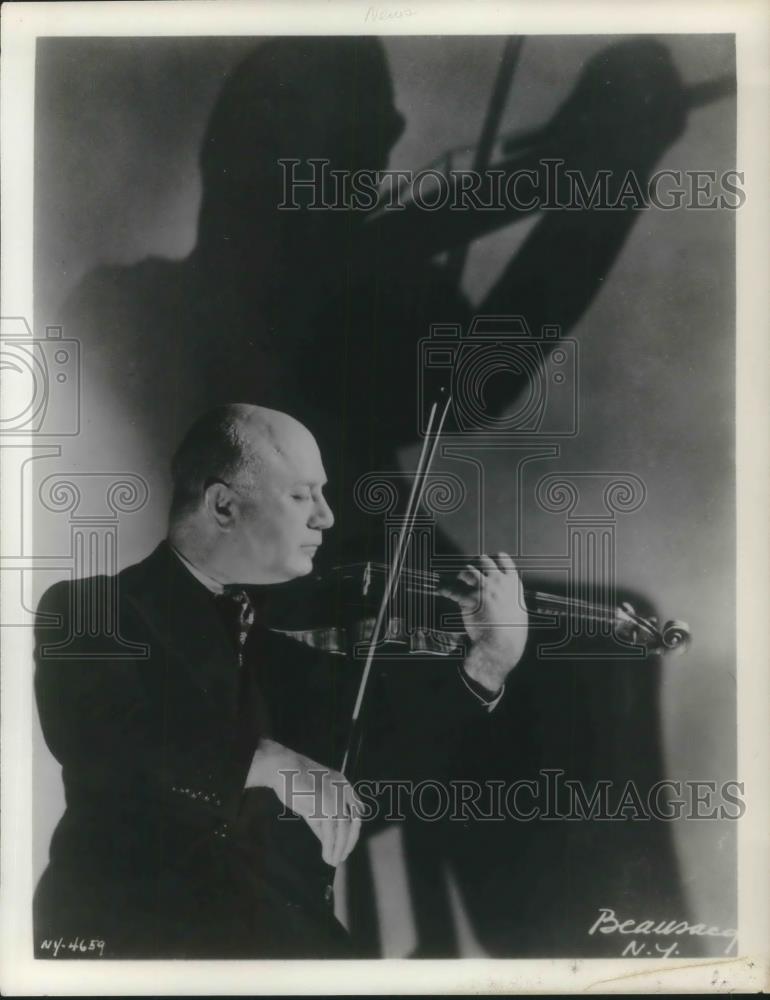 1954 Press Photo Mischa Elman Voilinist - cvp04580 - Historic Images