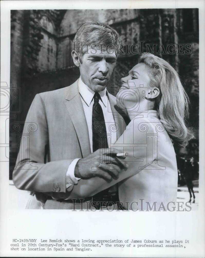 1969 Press Photo James Coburn and Lee Remick in Hard Contract - cvp09713 - Historic Images
