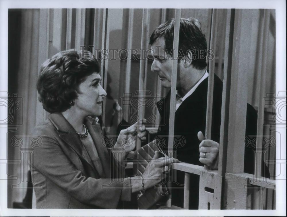 1976 Press Photo Nancy Walker & William Daniels in The Nancy Walker Show - Historic Images
