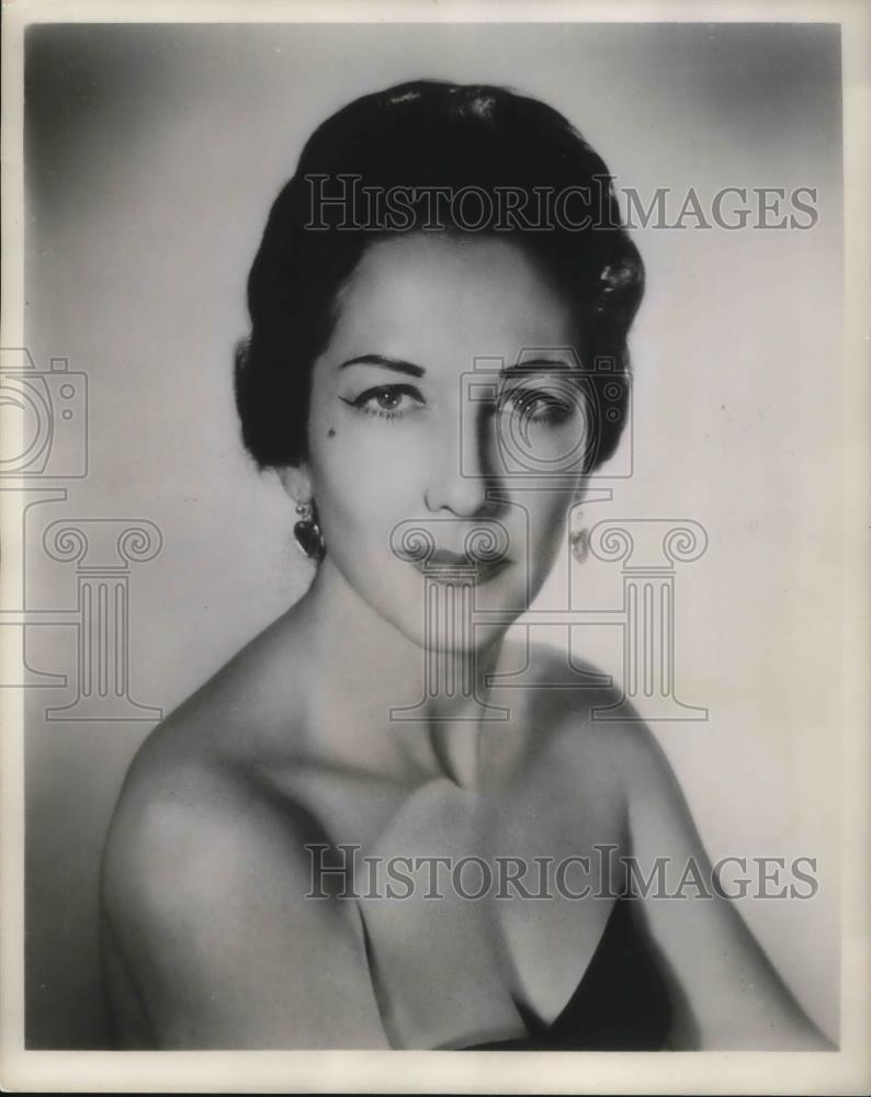 1969 Press Photo Singer Adrienne - cvp15460 - Historic Images