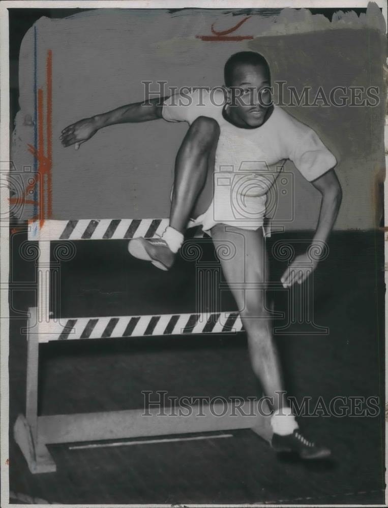 1948 Press Photo Harrison Dillard College Track Star - cvp03261 - Historic Images