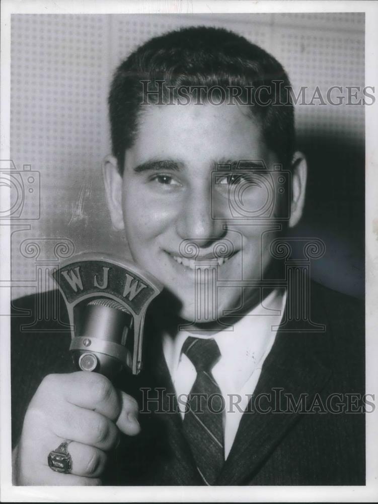 1960 Press Photo Chuck Barry on WJW Radio - cvp05066 - Historic Images