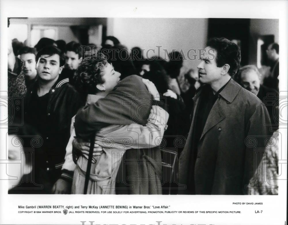 1984 Press Photo Warren Beatty &amp; Annette Bening in Love Affair - cvp18497 - Historic Images