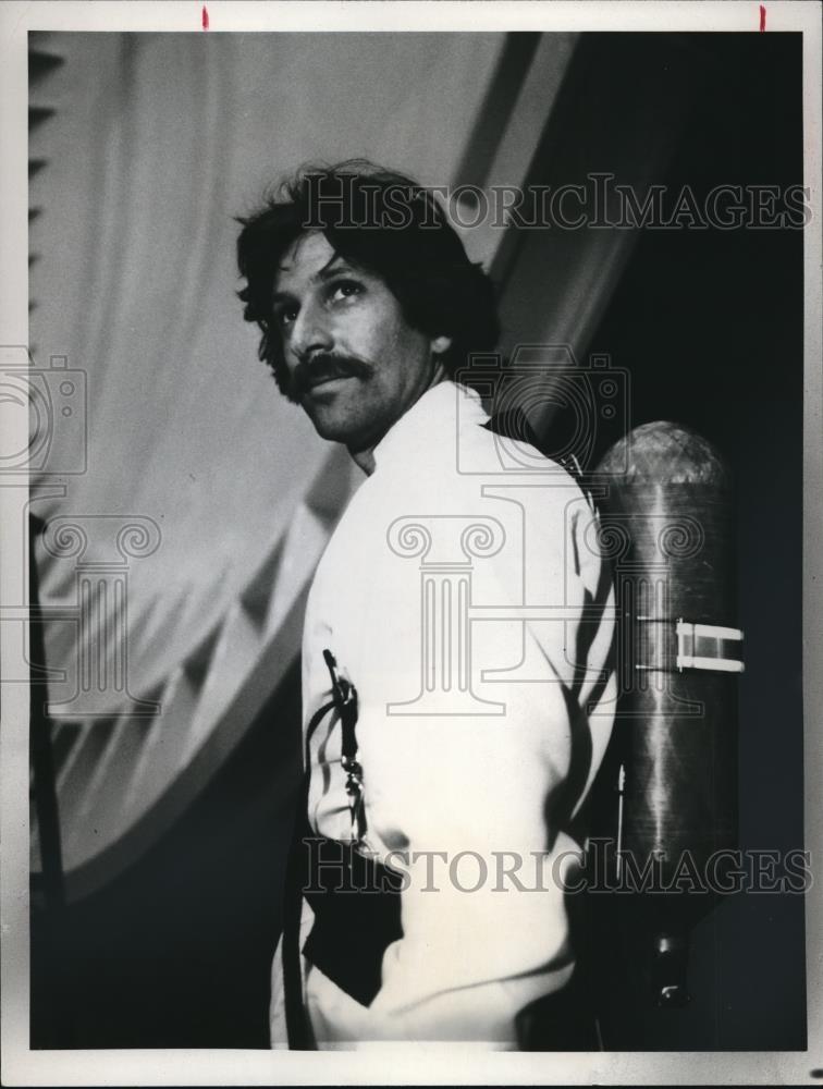 1979 Press Photo Michael Brandon in Red Alert - cvp00274 - Historic Images
