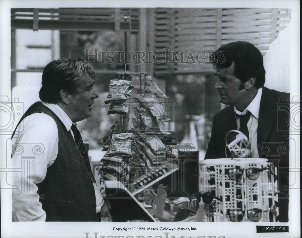 1974 Press Photo Edmond O&#39;Brien and James Garner in They Only Kill Their Masters - Historic Images