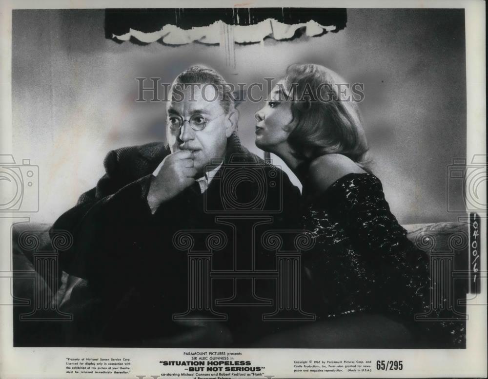 1965 Press Photo Alec Guinness & Anita Harper in Situation Hopeless Not Serious - Historic Images