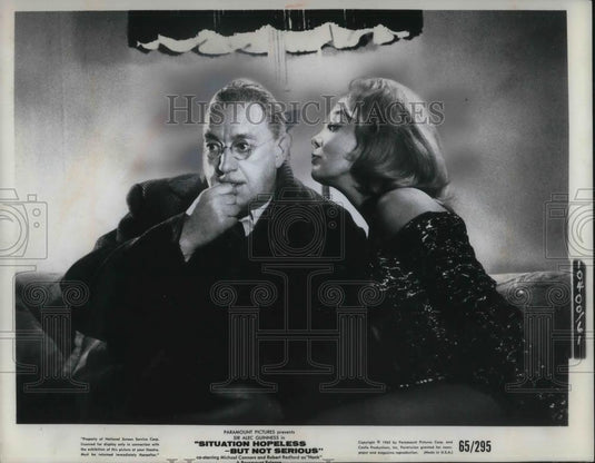 1965 Press Photo Alec Guinness & Anita Harper in Situation Hopeless Not Serious - Historic Images