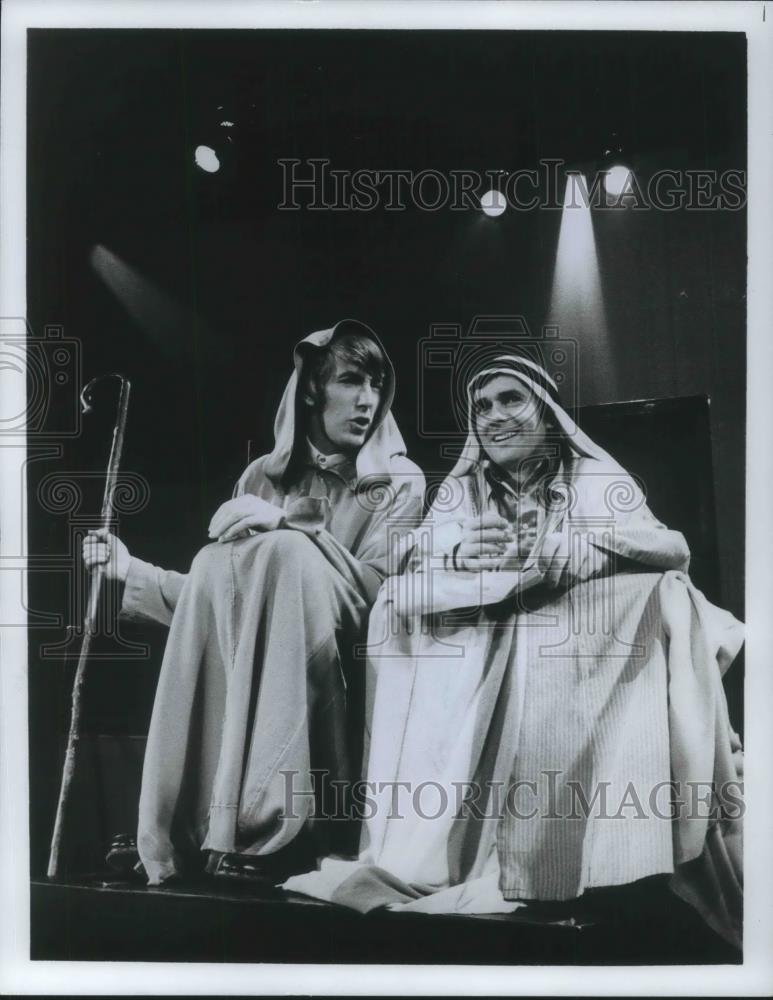1974 Press Photo Dudley Moore &amp; Peter Cook in Good Evening - cvp05366 - Historic Images