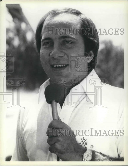 Press Photo Johnny Bench in Games People Play - cvp01918 - Historic Images
