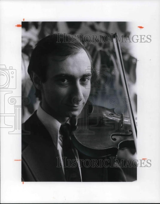 1976 Press Photo Ronald Gorevic Violniist - cvp17376 - Historic Images