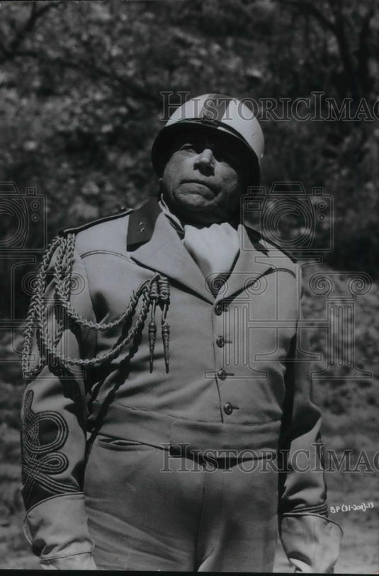 1970 Press Photo Tom Ewell stars in Suppose They Gave a War and Nobody Came - Historic Images