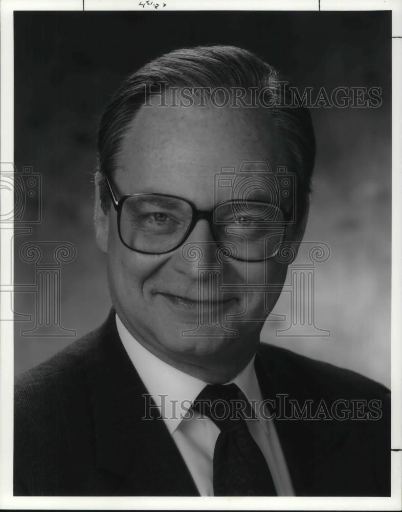 1993 Press Photo Dick Feagler Host of Feagler &amp; Friends - cvp11861 - Historic Images