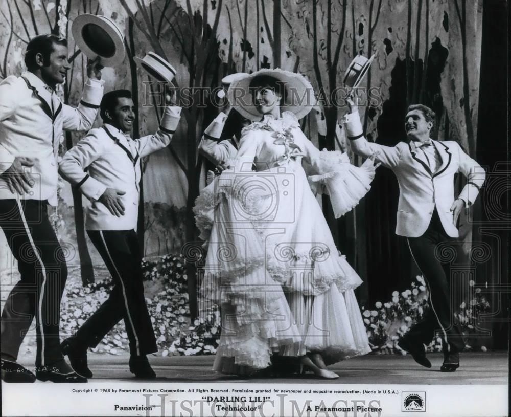 1970 Press Photo Julie Andrews In Darling Lili - cvp15050 - Historic Images
