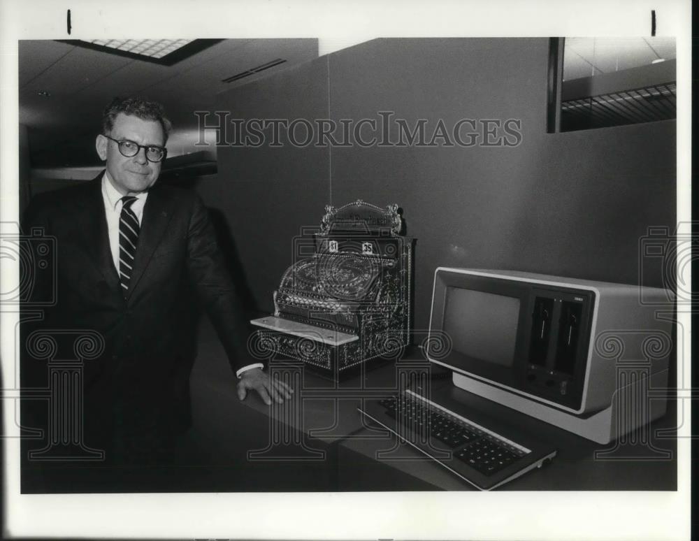 1984 Press Photo Charles E Exley Jr NCR Chief Executive - cvp11621 - Historic Images