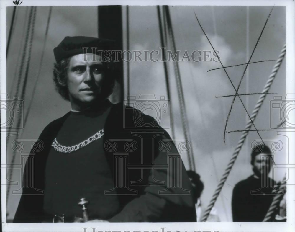 1985 Press Photo Gabriel Byrne stars in Christopher Columbus - Historic Images