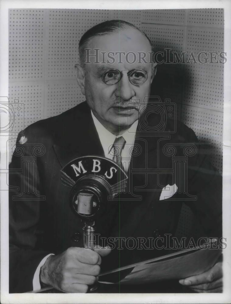 Press Photo H.R. Baukhage Washington Correspondent MBS Radio Show - cvp05320 - Historic Images