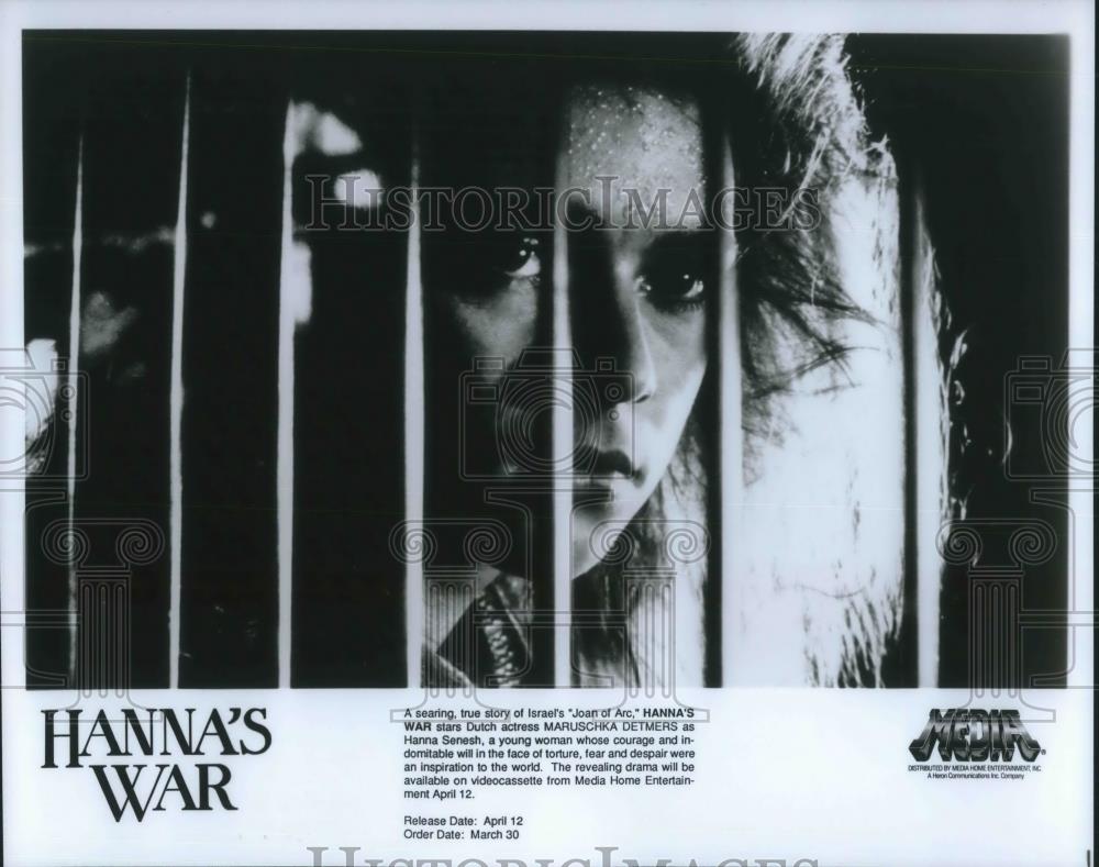 1988 Press Photo Maruschka Detmers in Hanna&#39;s War - cvp10286 - Historic Images