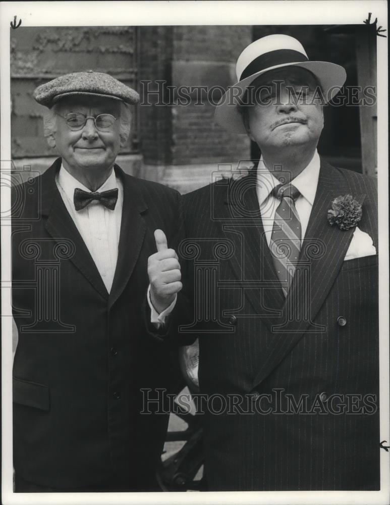1985 Press Photo Jackie Gleason &amp; Art Carney in Izzy &amp; Moe - cvp13965 - Historic Images