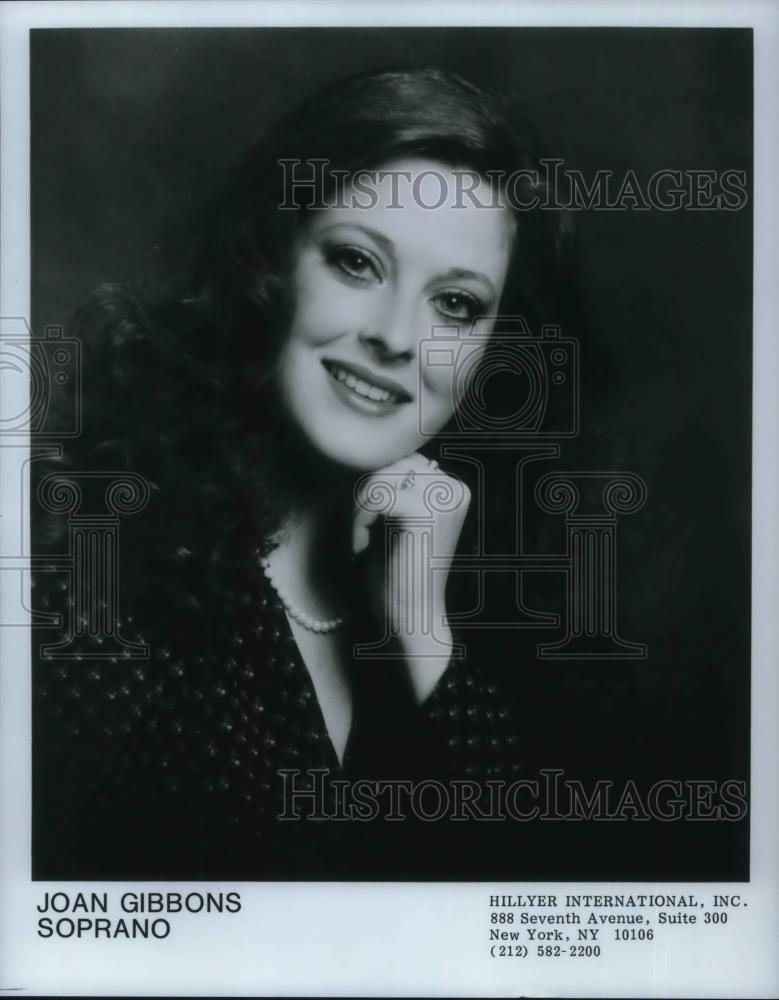 1995 Press Photo Joan Gibbson Operatic Soprano Gold Coast Opera Singer - Historic Images