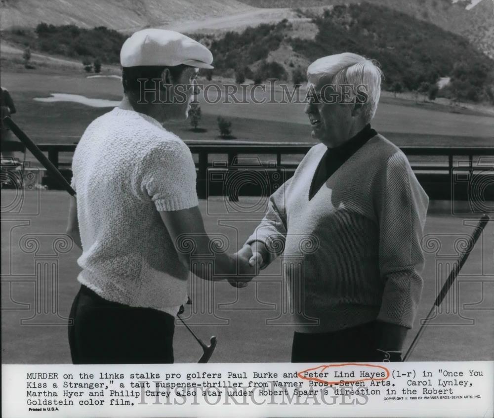 1970 Press Photo Peter Lind Hayes and Paul Burke in Once You Kiss a Stranger - Historic Images