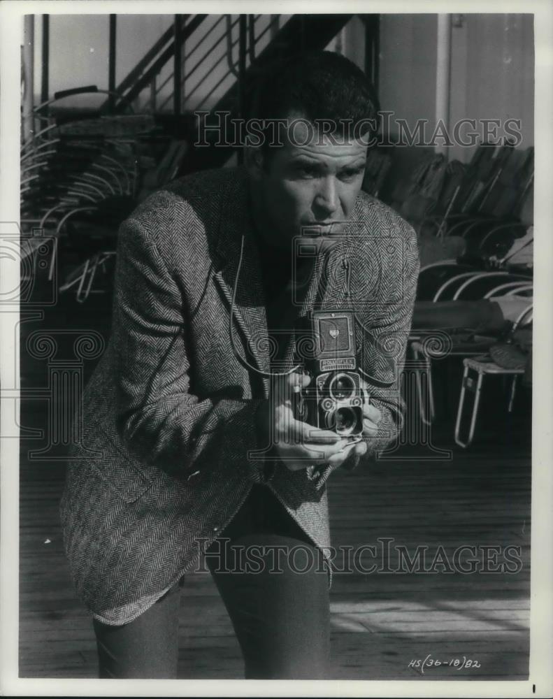 1968 Press Photo James Garner stars in How Sweet it is! - cvp12231 - Historic Images