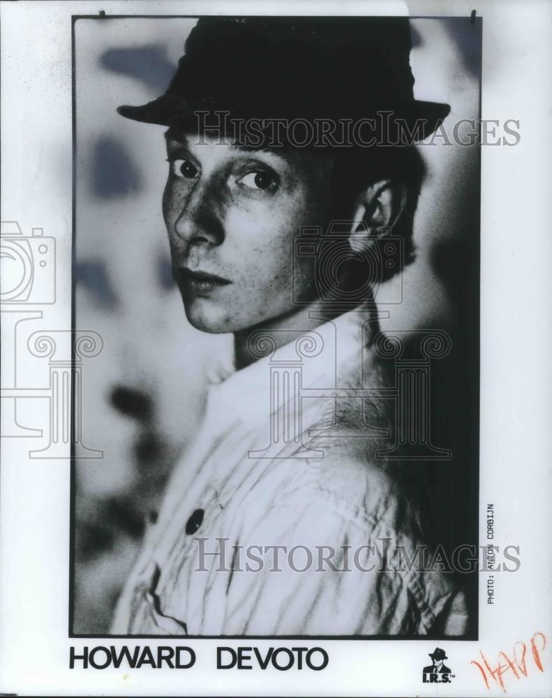 1983 Press Photo Howard Devoto Singer - cvp04235 - Historic Images