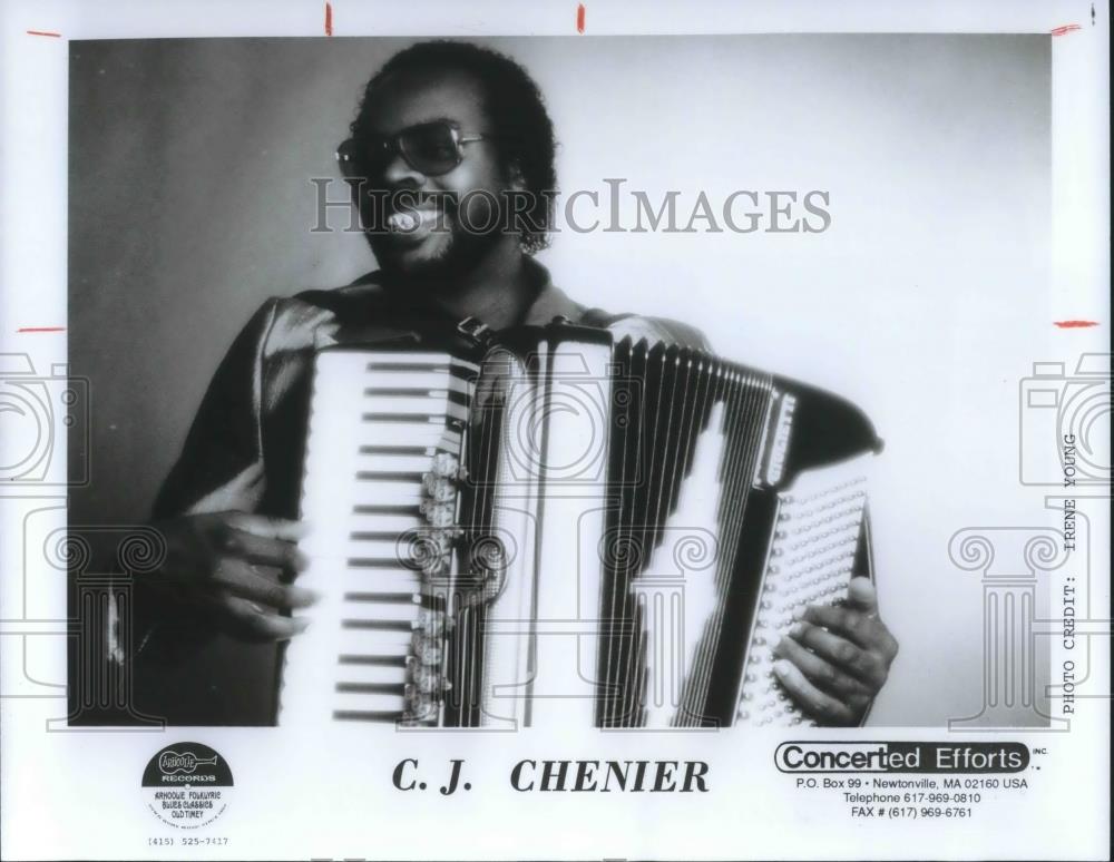 1990 Press Photo C.J. Chenier Zydeco Cajun Singer Songwriter Musician - Historic Images