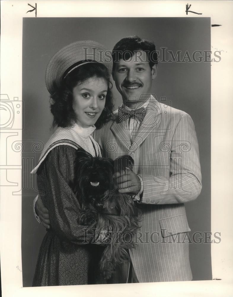 1984 Press Photo Rachael Dowling and Dan Westbrook in Peg o&#39; My Heart Play - Historic Images