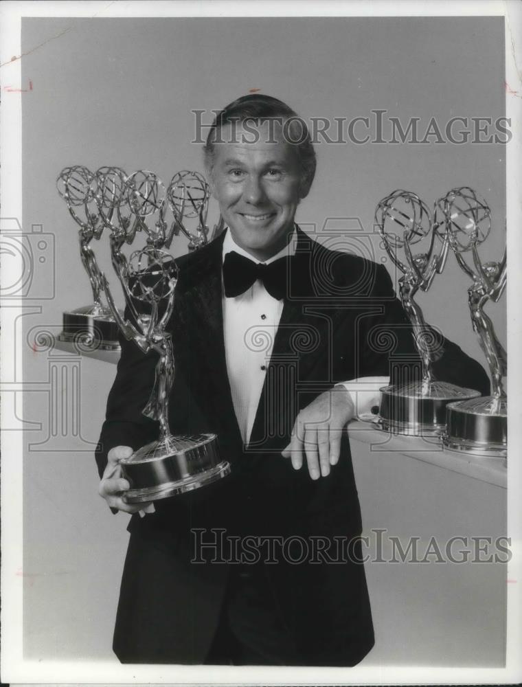 1974 Press Photo Johnny Carson at 26th Annual Emmy Awards - cvp10653 - Historic Images