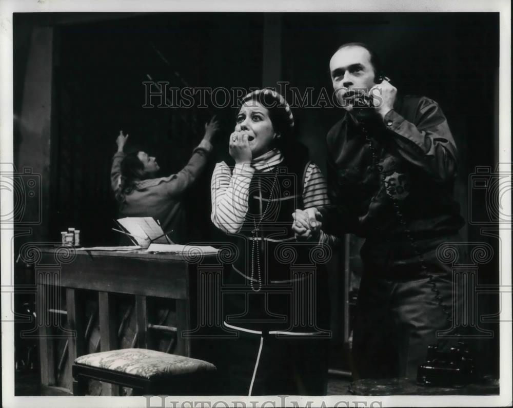 1972 Press Photo Richard Halverson Mary Shelley star in The House of Blue Leaves - Historic Images