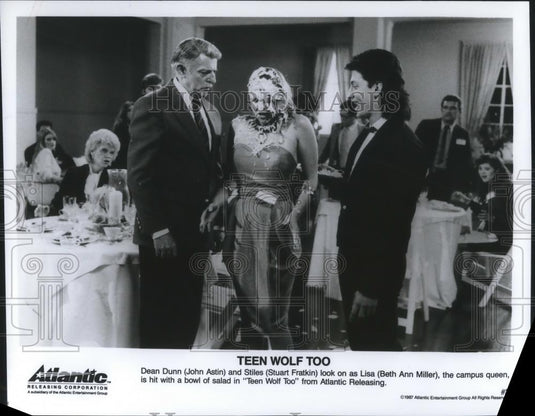 1987 Press Photo John Astin, Stuart Franklin & Beth Ann Miller in Teen Wolf Too - Historic Images