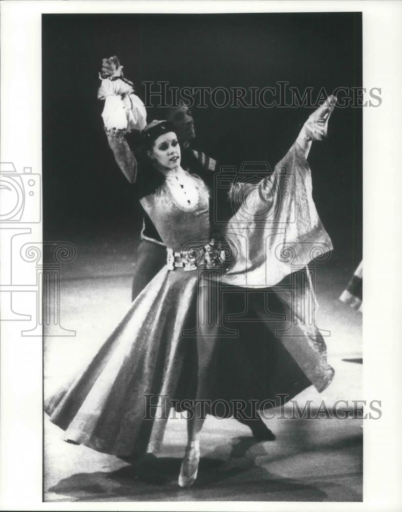 1987 Press Photo Cynthia Graham and Dennis Nahat Slavonic and Hungarian Dances - Historic Images