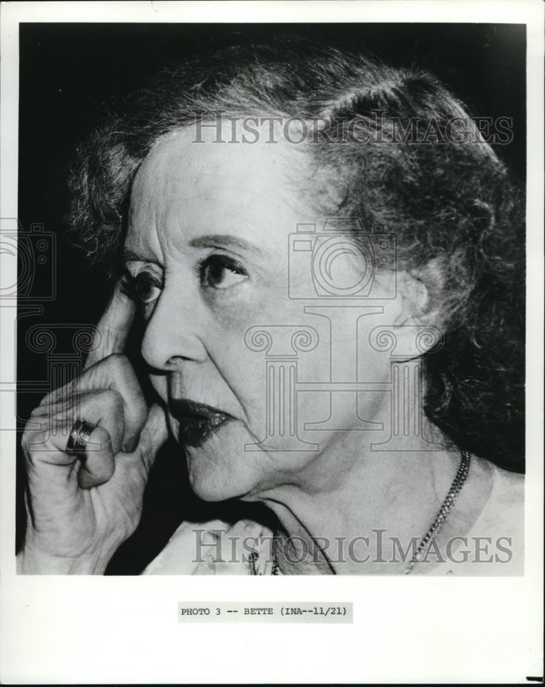 1981 Press Photo Bette Davis American actress of film, TV and theater at 73 - Historic Images