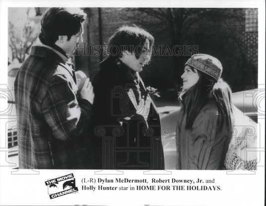 1997 Press Photo Dylan McDermott & Robert Downey Jr in Home for the Holidays - Historic Images