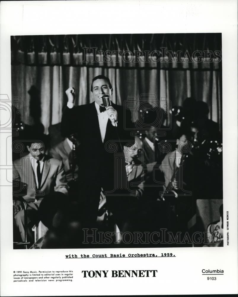 1991 Press Photo 1959 Copy Tony Bennett with the Count Basie Orchestra - Historic Images